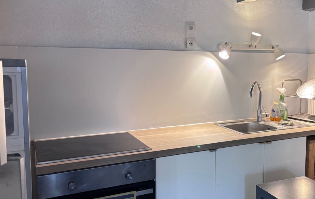 CABINET L'ANTENNE : Apartment | NIMES (30900) | 44 m2 | 610 € 