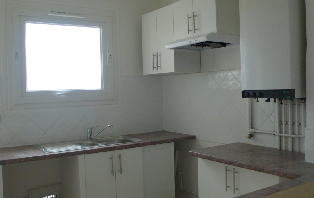 CABINET L'ANTENNE : Apartment | NIMES (30900) | 67 m2 | 642 € 