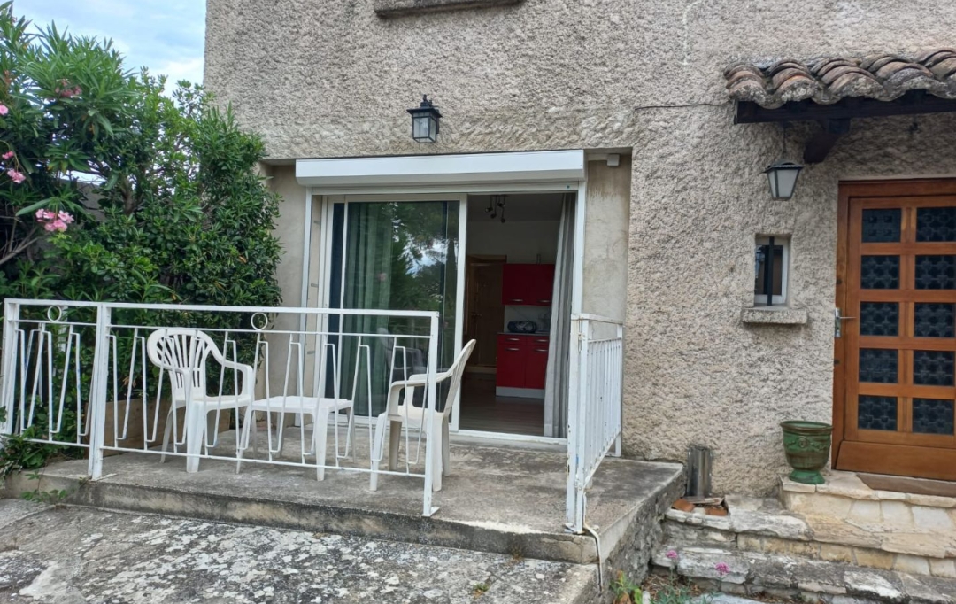 CABINET L'ANTENNE : Apartment | NIMES (30900) | 25 m2 | 416 € 