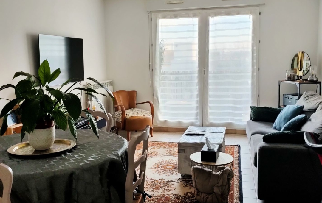 CABINET L'ANTENNE : Apartment | NIMES (30900) | 53 m2 | 646 € 