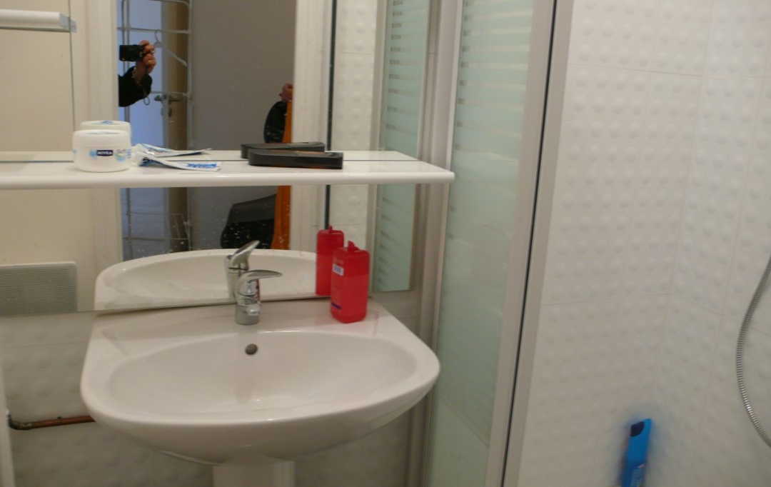 CABINET L'ANTENNE : Apartment | NIMES (30900) | 29 m2 | 459 € 