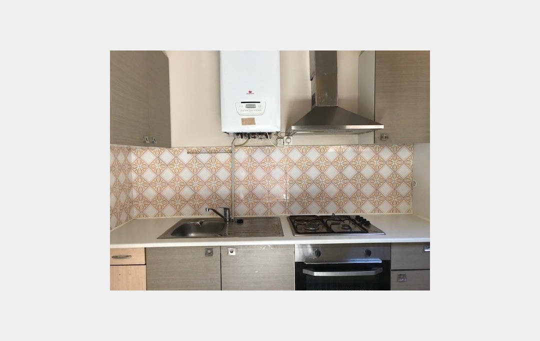 CABINET L'ANTENNE : Apartment | NIMES (30900) | 40 m2 | 510 € 