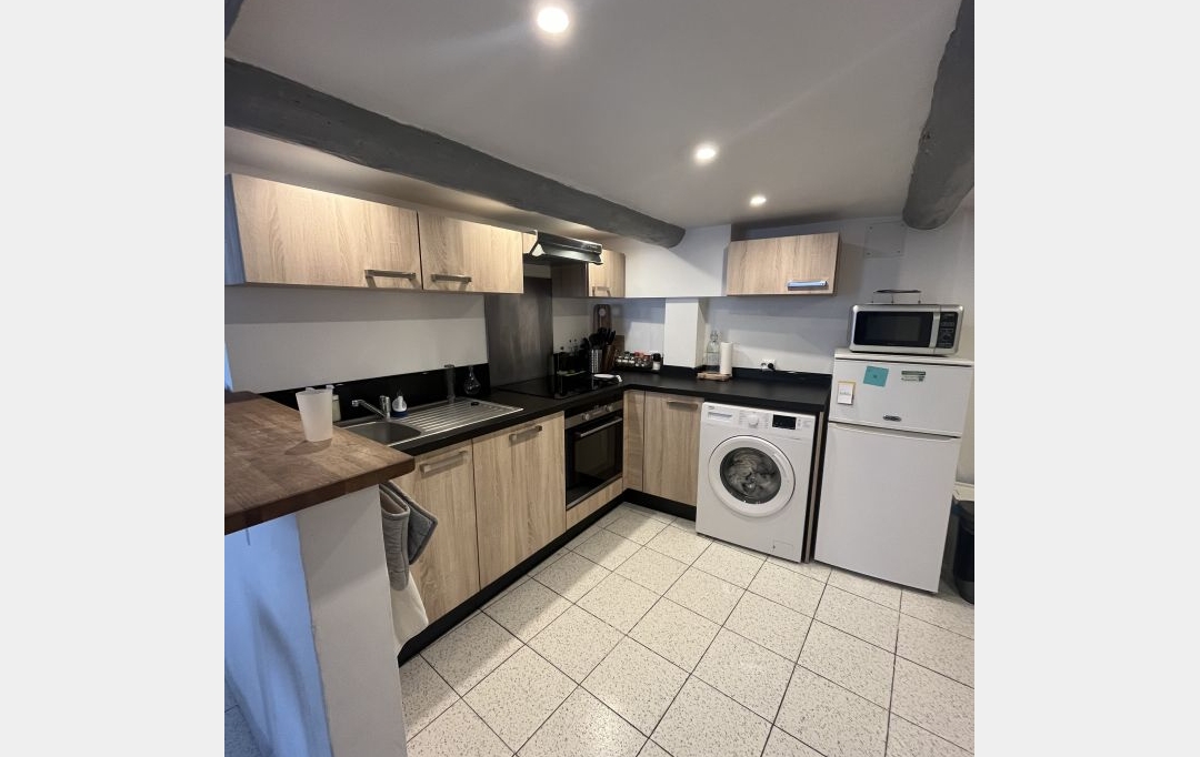 CABINET L'ANTENNE : Apartment | NIMES (30900) | 47 m2 | 557 € 