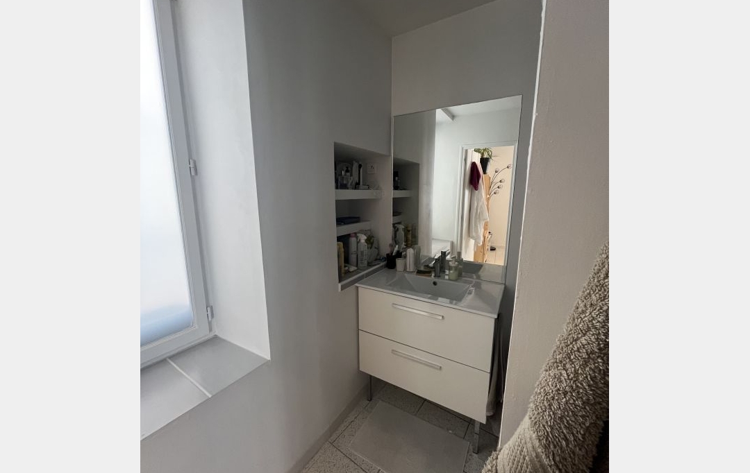 CABINET L'ANTENNE : Apartment | NIMES (30900) | 47 m2 | 557 € 