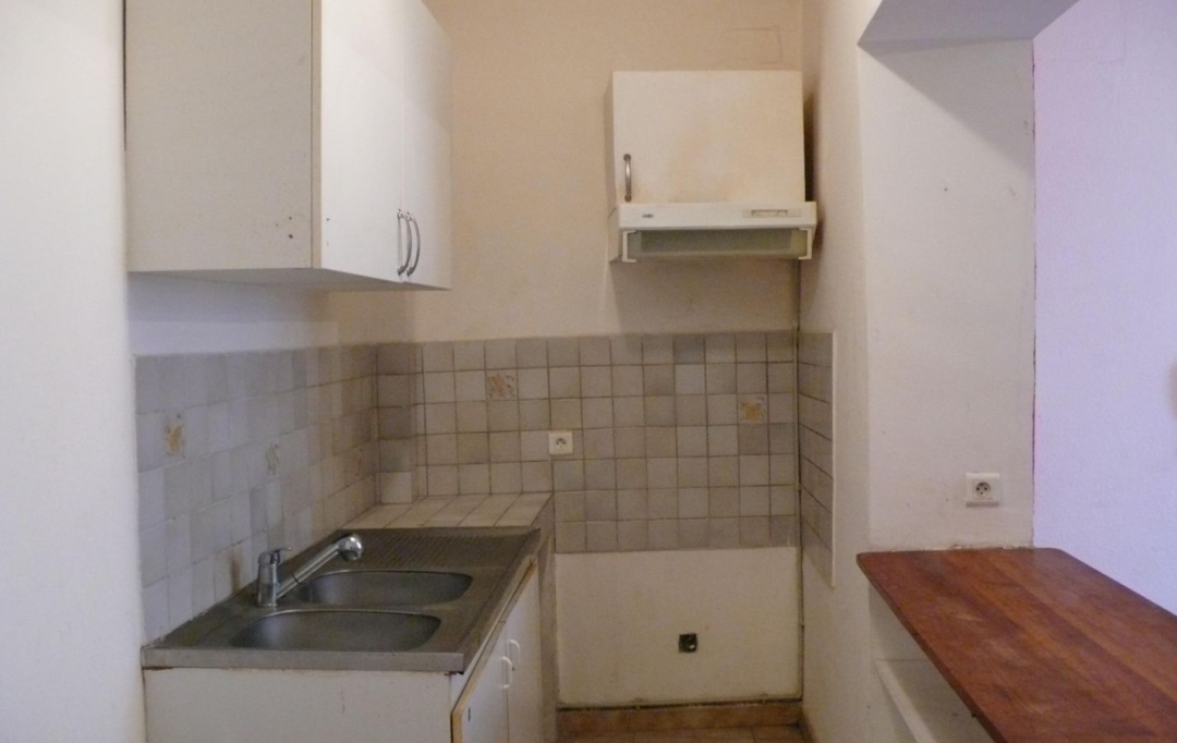 CABINET L'ANTENNE : Appartement | NIMES (30900) | 32 m2 | 518 € 