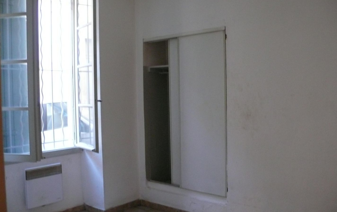 CABINET L'ANTENNE : Appartement | NIMES (30900) | 32 m2 | 518 € 