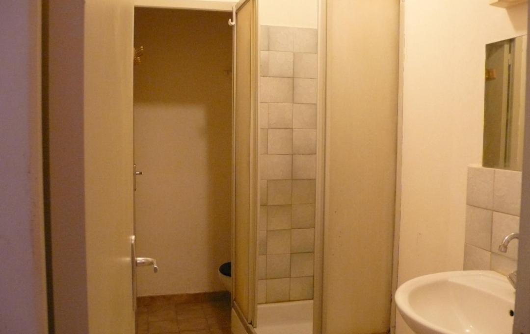 CABINET L'ANTENNE : Appartement | NIMES (30900) | 32 m2 | 518 € 