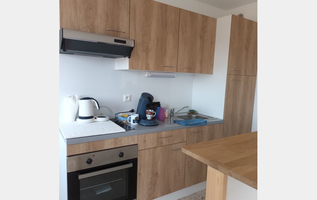 CABINET L'ANTENNE : Appartement | NIMES (30900) | 34 m2 | 473 € 