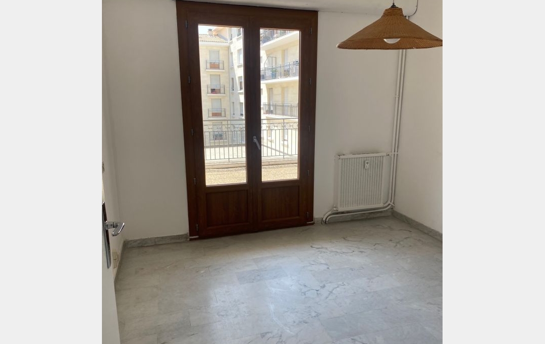 CABINET L'ANTENNE : Apartment | NIMES (30900) | 44 m2 | 719 € 