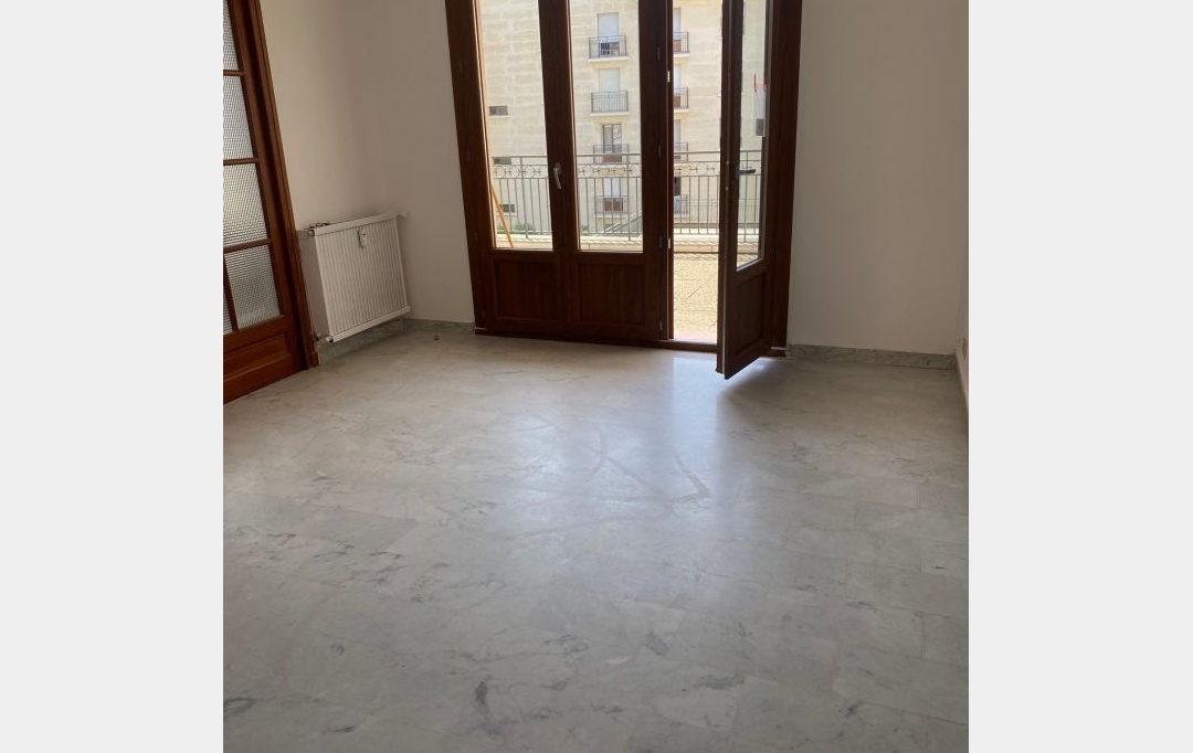 CABINET L'ANTENNE : Apartment | NIMES (30900) | 44 m2 | 719 € 