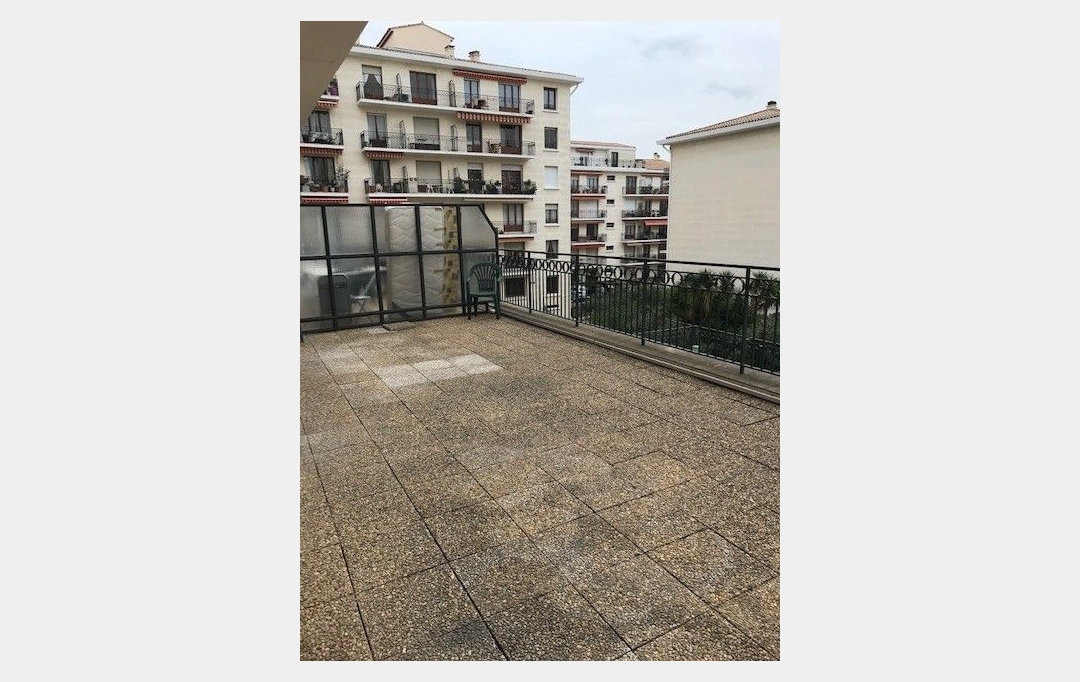 CABINET L'ANTENNE : Apartment | NIMES (30900) | 44 m2 | 719 € 