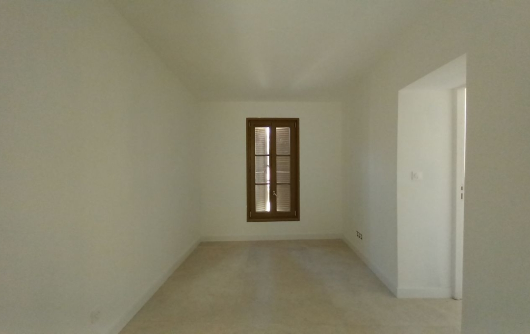 CABINET L'ANTENNE : Appartement | NIMES (30900) | 38 m2 | 620 € 
