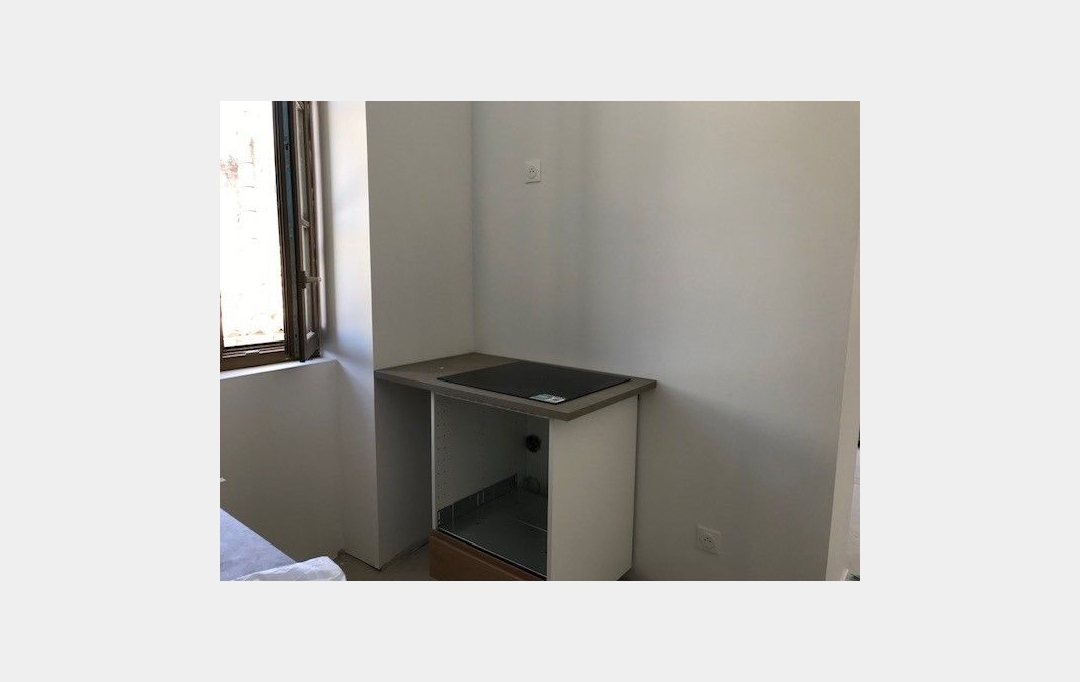 CABINET L'ANTENNE : Appartement | NIMES (30900) | 38 m2 | 620 € 