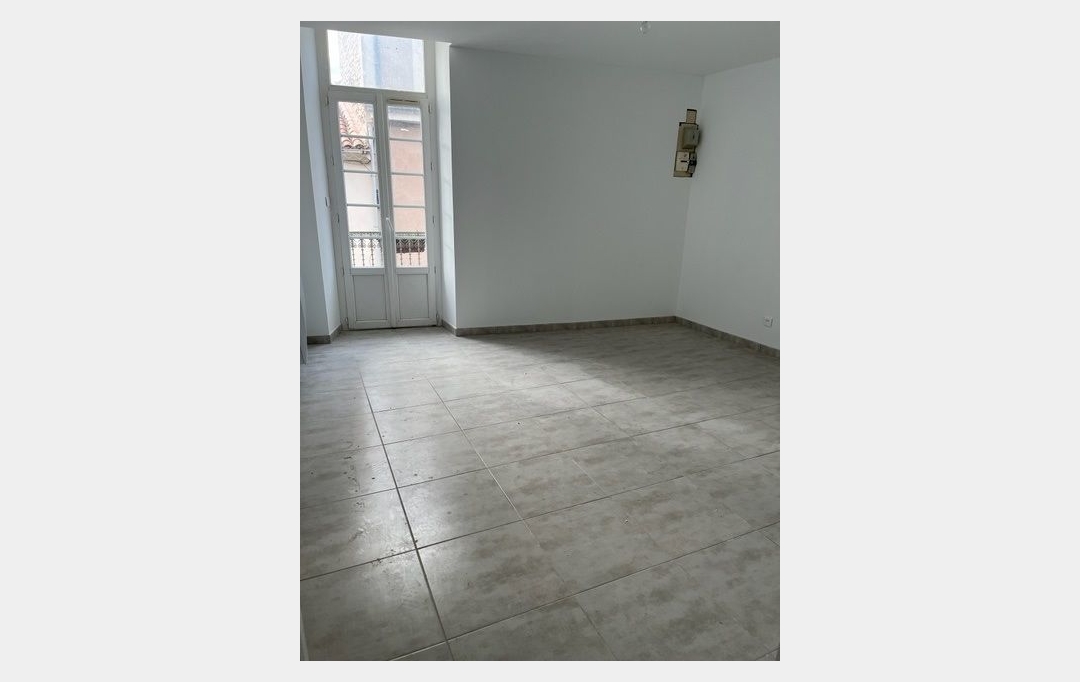 CABINET L'ANTENNE : Appartement | NIMES (30900) | 61 m2 | 637 € 