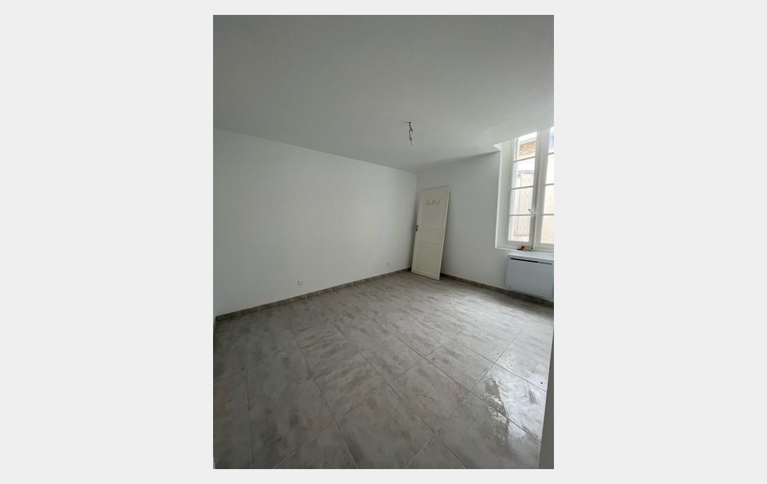 CABINET L'ANTENNE : Appartement | NIMES (30900) | 61 m2 | 637 € 