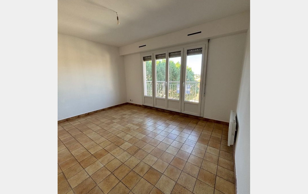 CABINET L'ANTENNE : Appartement | NIMES (30900) | 32 m2 | 630 € 