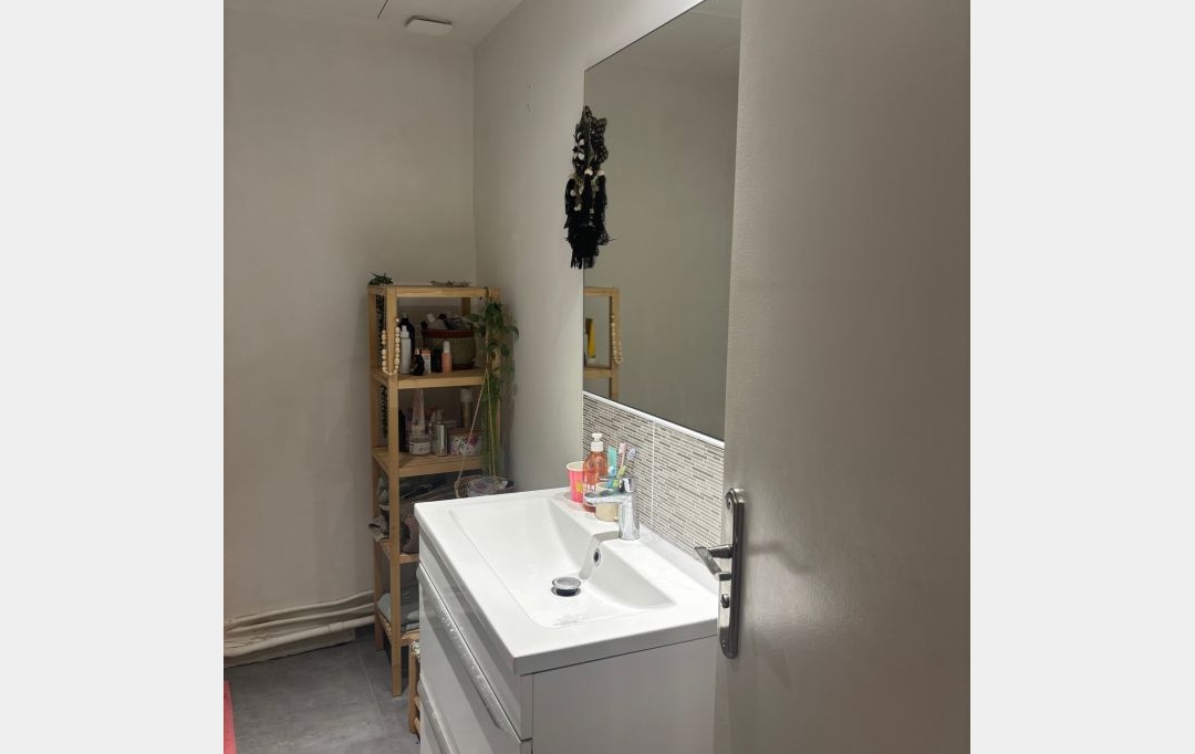 CABINET L'ANTENNE : Appartement | NIMES (30000) | 89 m2 | 950 € 