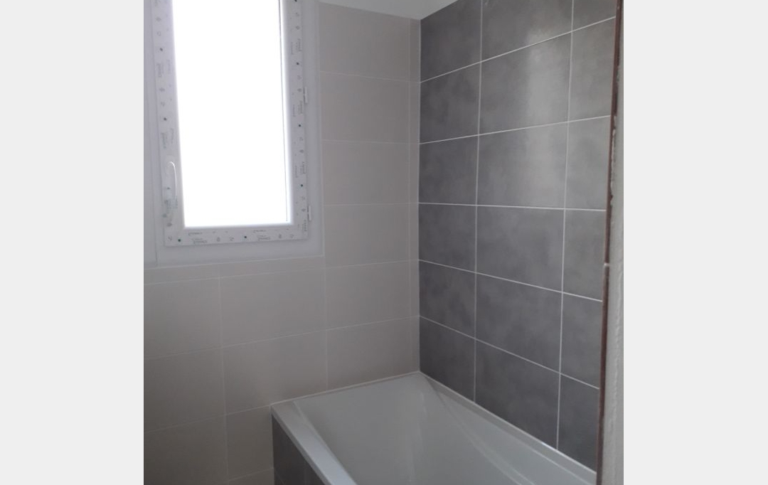 CABINET L'ANTENNE : Appartement | NIMES (30900) | 63 m2 | 685 € 