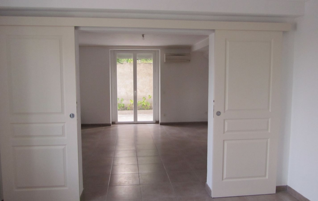 CABINET L'ANTENNE : Apartment | NIMES (30900) | 62 m2 | 975 € 