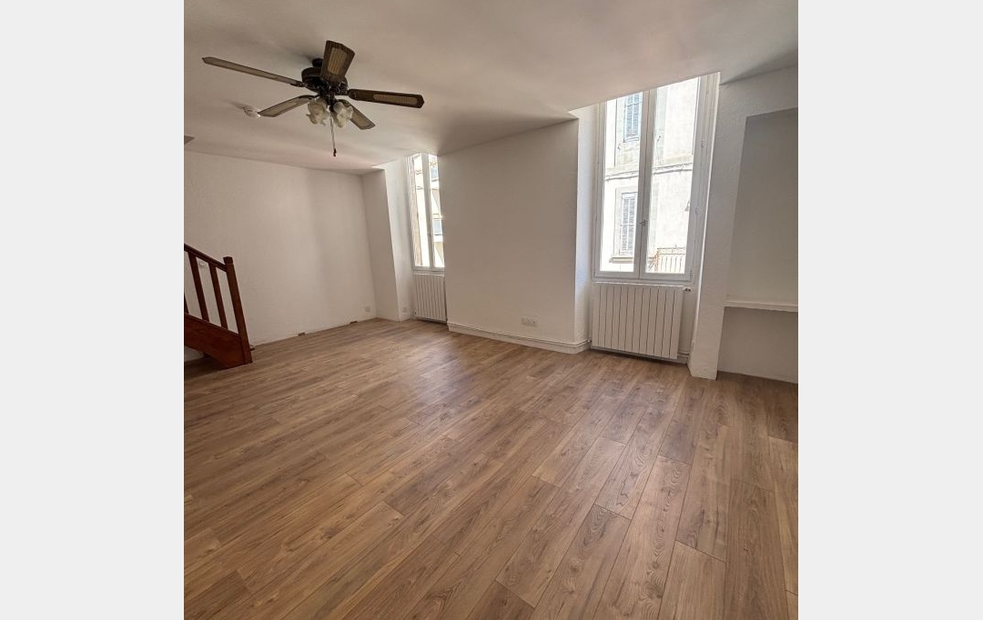 CABINET L'ANTENNE : Apartment | NIMES (30000) | 73 m2 | 790 € 