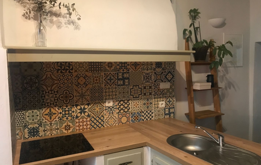 CABINET L'ANTENNE : Apartment | NIMES (30900) | 52 m2 | 660 € 