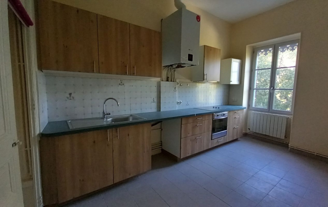 CABINET L'ANTENNE : Appartement | NIMES (30900) | 107 m2 | 1 030 € 