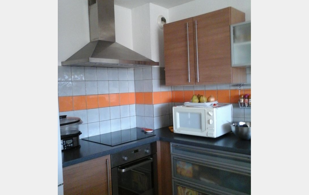 CABINET L'ANTENNE : Appartement | NIMES (30900) | 70 m2 | 791 € 