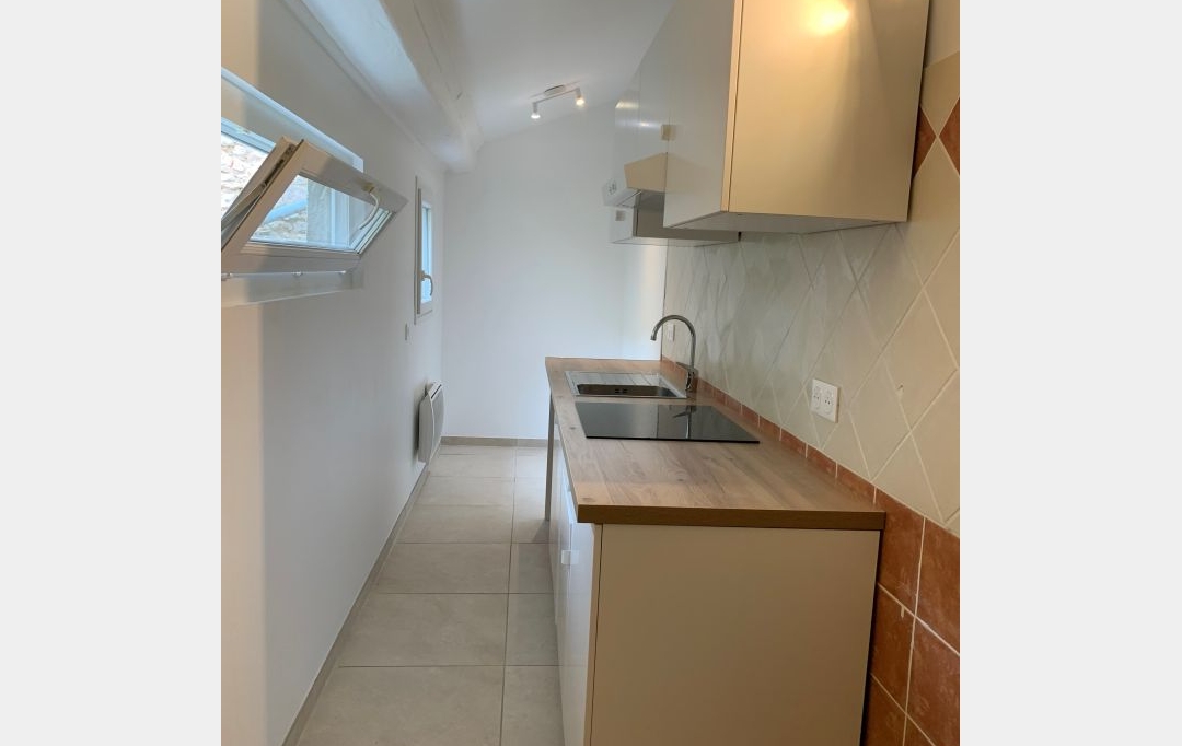 CABINET L'ANTENNE : Appartement | NIMES (30900) | 54 m2 | 700 € 