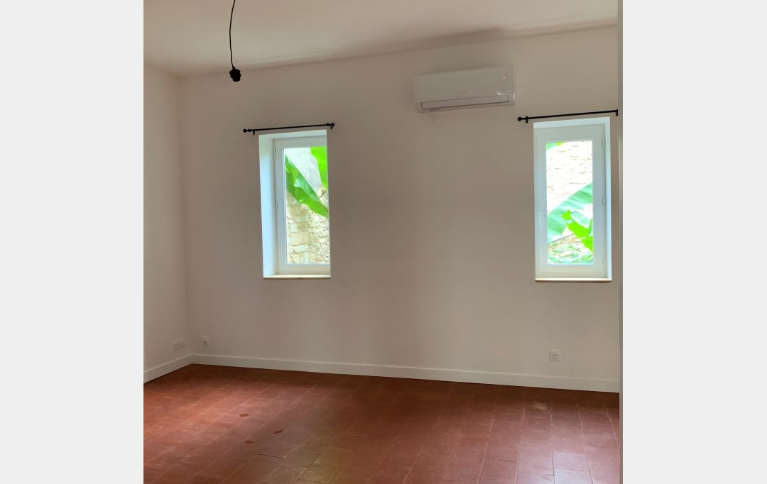 CABINET L'ANTENNE : Appartement | NIMES (30900) | 54 m2 | 700 € 