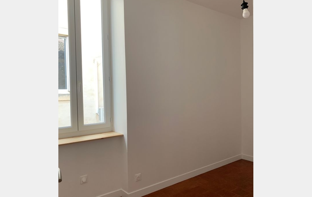 CABINET L'ANTENNE : Appartement | NIMES (30900) | 54 m2 | 700 € 