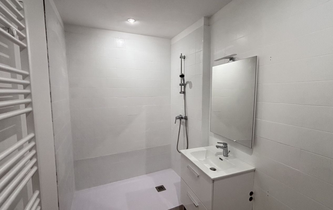 CABINET L'ANTENNE : Apartment | NIMES (30900) | 0 m2 | 570 € 