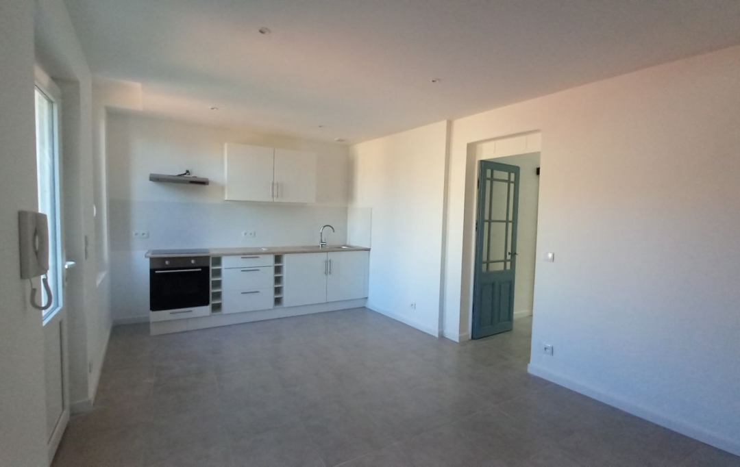 CABINET L'ANTENNE : Appartement | NIMES (30900) | 37 m2 | 580 €  CABINET L'ANTENNE : Appartement | NIMES (30900) | 37 m2 | 580 €