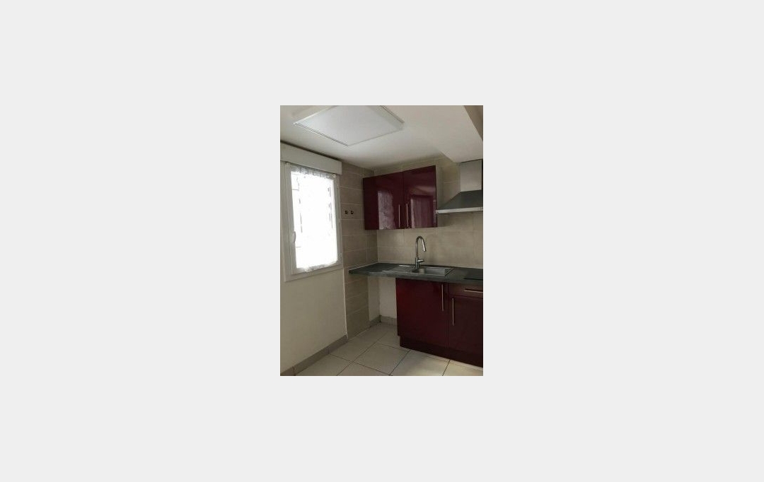 CABINET L'ANTENNE : Appartement | NIMES (30900) | 40 m2 | 480 € 