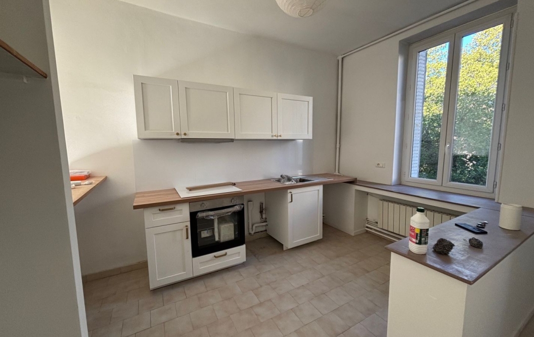 CABINET L'ANTENNE : Apartment | NIMES (30900) | 76 m2 | 790 &euro; 