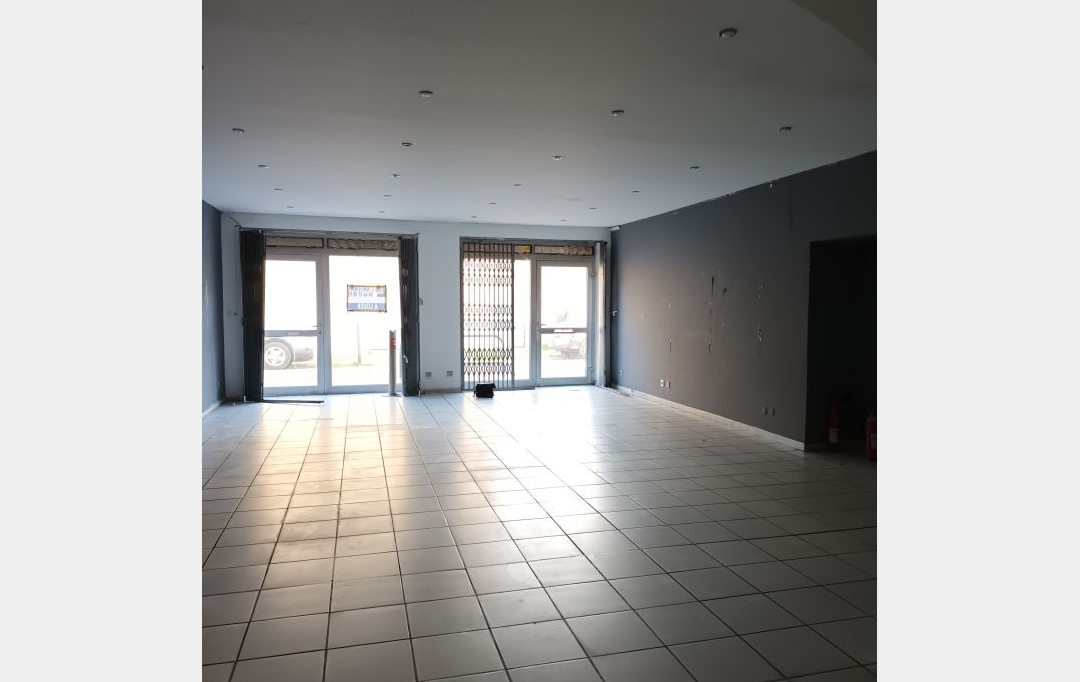 CABINET L'ANTENNE : Office | NIMES (30900) | 79 m2 | 919 &euro; 