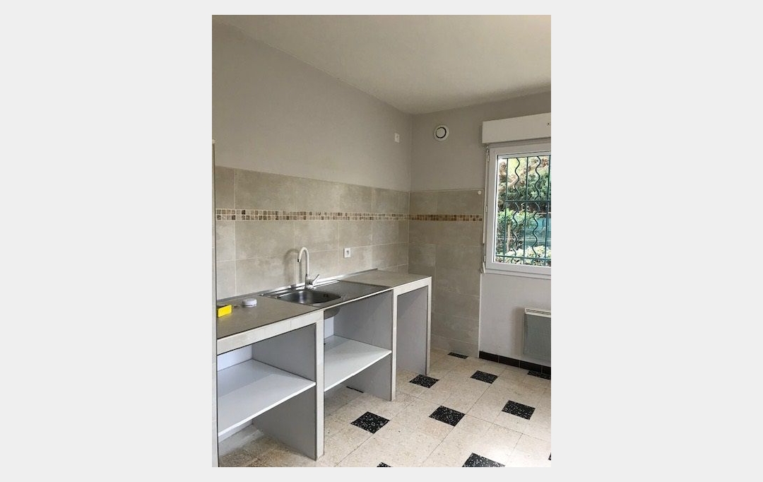CABINET L'ANTENNE : Apartment | NIMES (30900) | 68 m2 | 818 &euro; 
