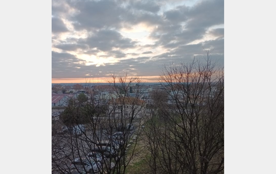 CABINET L'ANTENNE : Apartment | NIMES (30900) | 64 m2 | 651 &euro; 