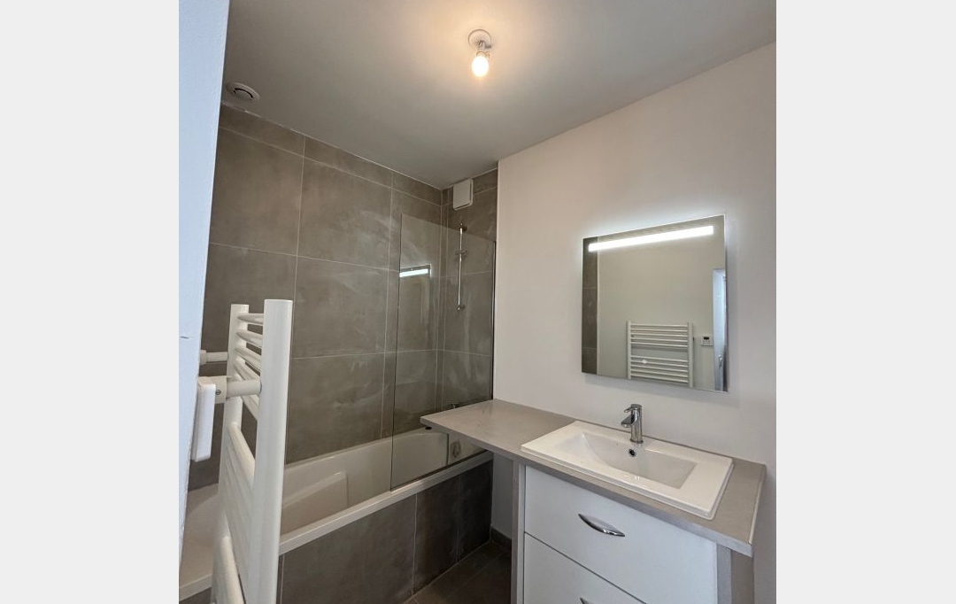 CABINET L'ANTENNE : Apartment | NIMES (30000) | 59 m2 | 756 &euro; 