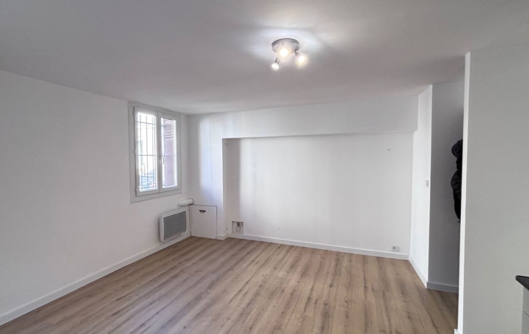 CABINET L'ANTENNE : Apartment | NIMES (30900) | 38 m2 | 580 &euro; 