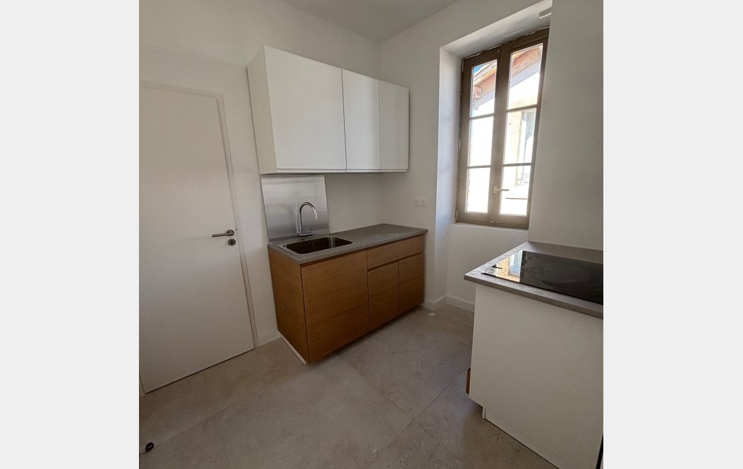 CABINET L'ANTENNE : Apartment | NIMES (30900) | 38 m2 | 620 &euro; 
