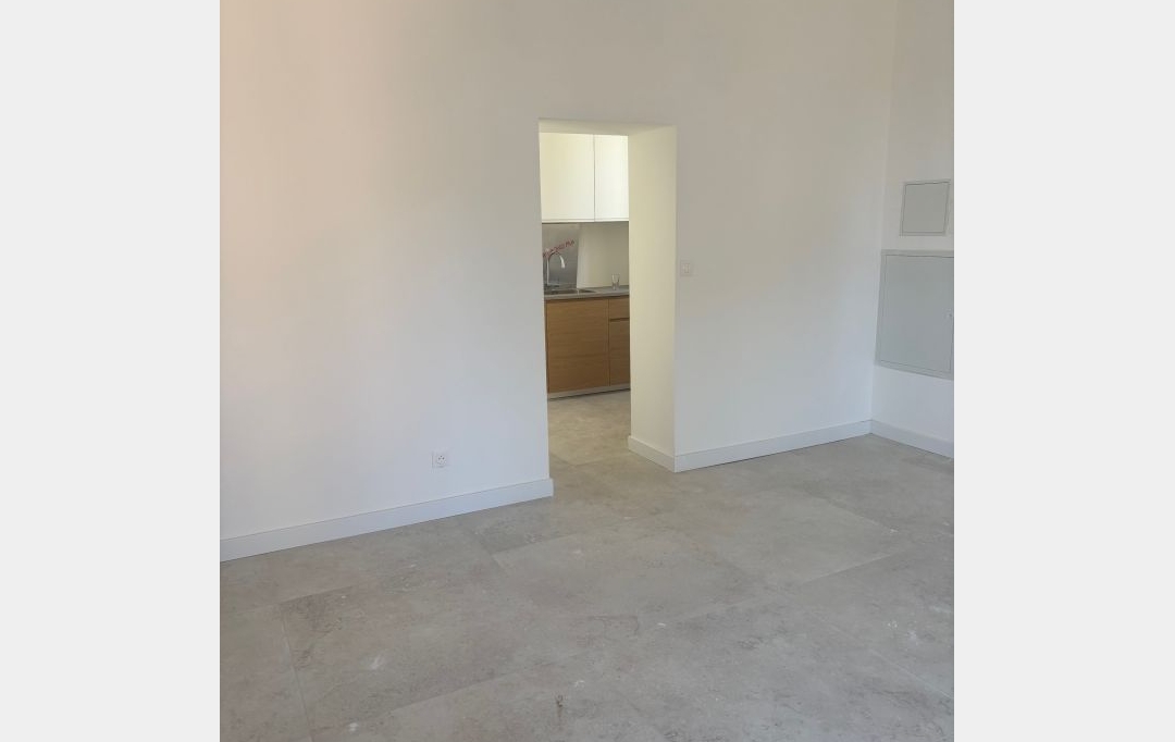 CABINET L'ANTENNE : Apartment | NIMES (30900) | 38 m2 | 620 &euro; 