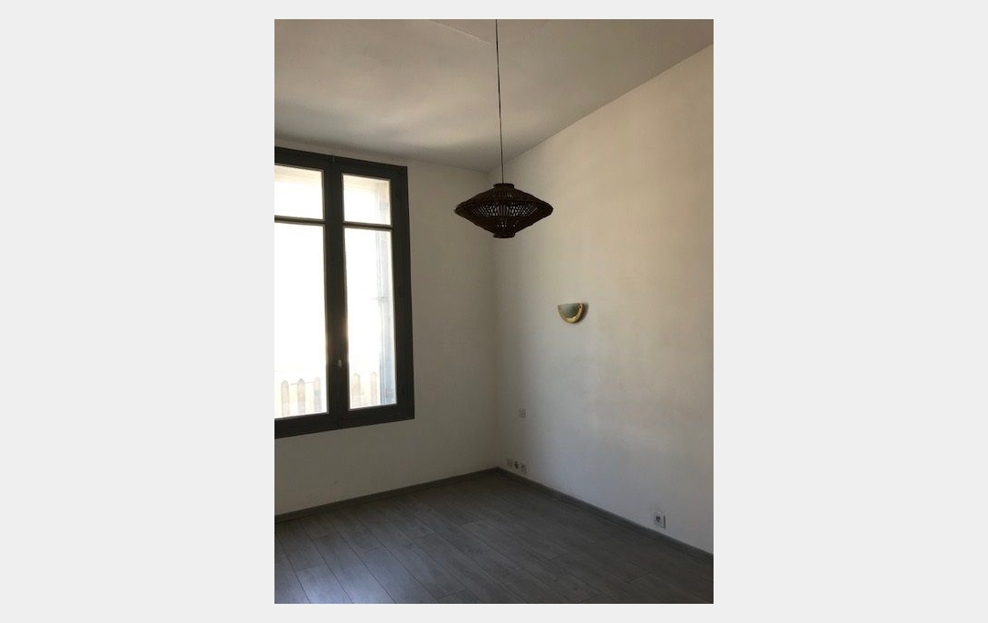 CABINET L'ANTENNE : Local / Bureau | NIMES (30900) | 45 m2 | 803 &euro; 