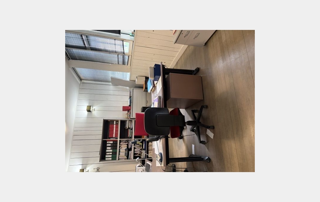 CABINET L'ANTENNE : Office | NIMES (30000) | 800 m2 | 2 500 &euro; 