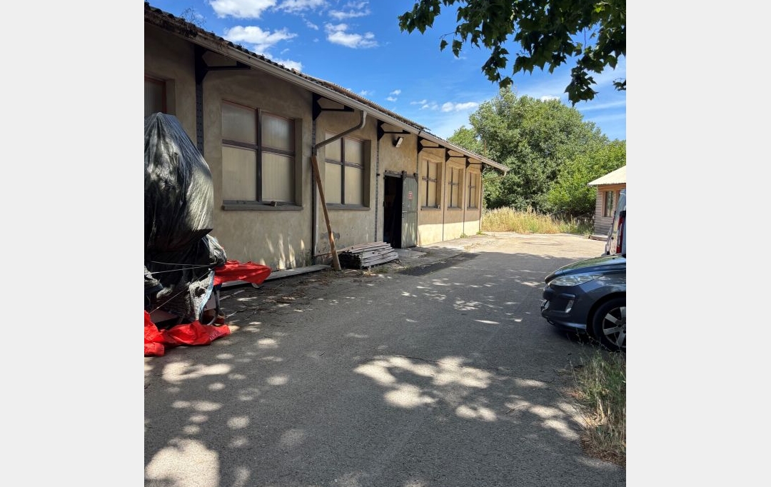 CABINET L'ANTENNE : Office | NIMES (30000) | 140 m2 | 700 &euro; 