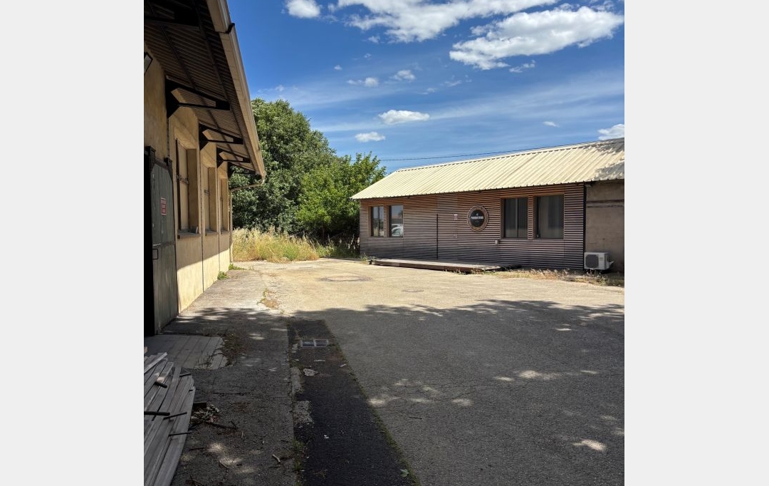 CABINET L'ANTENNE : Office | NIMES (30000) | 140 m2 | 700 &euro; 