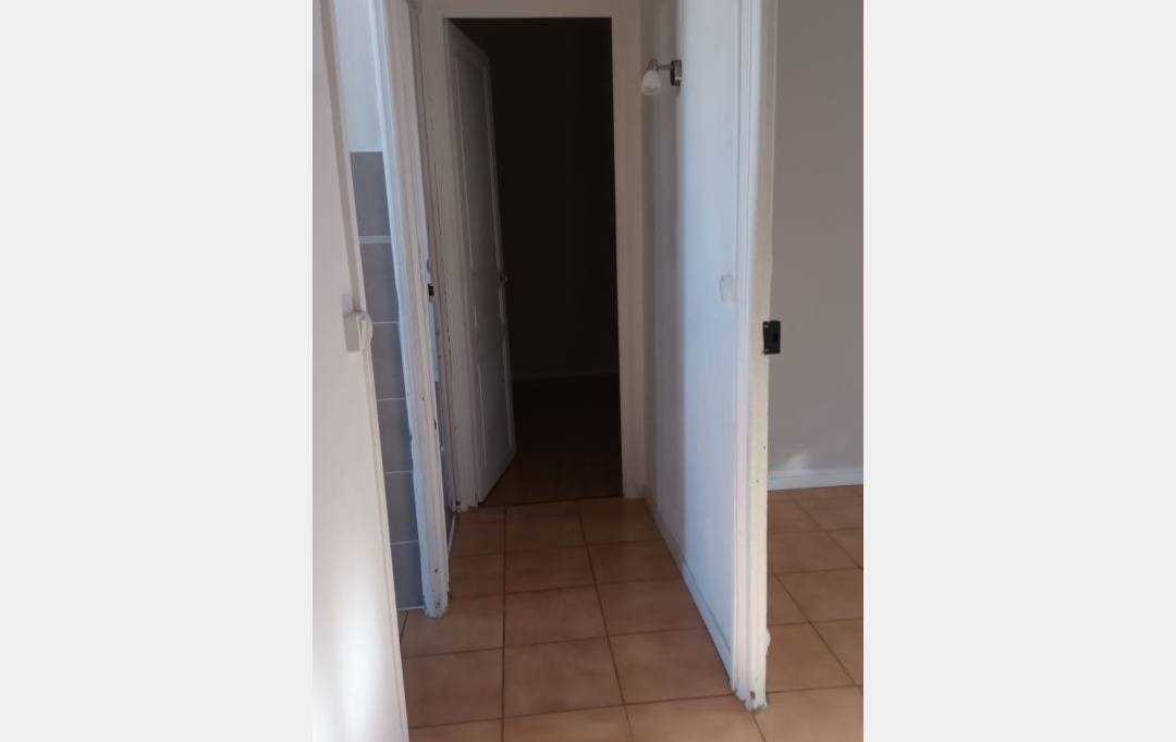 CABINET L'ANTENNE : Appartement | NIMES (30900) | 44 m2 | 620 &euro; 