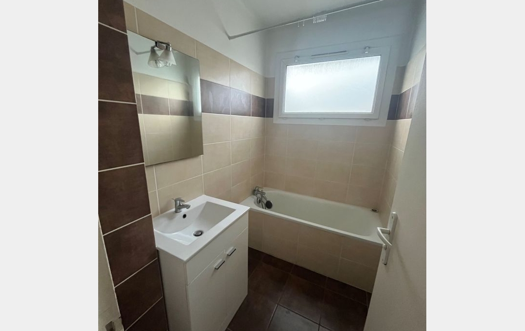 CABINET L'ANTENNE : Appartement | NIMES (30900) | 67 m2 | 739 &euro; 