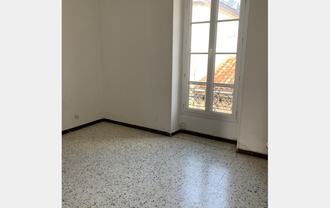 CABINET L'ANTENNE : Appartement | NIMES (30000) | 53 m2 | 609 &euro; 