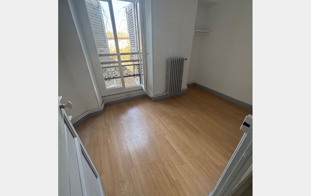 CABINET L'ANTENNE : Appartement | NIMES (30900) | 120 m2 | 930 &euro; 