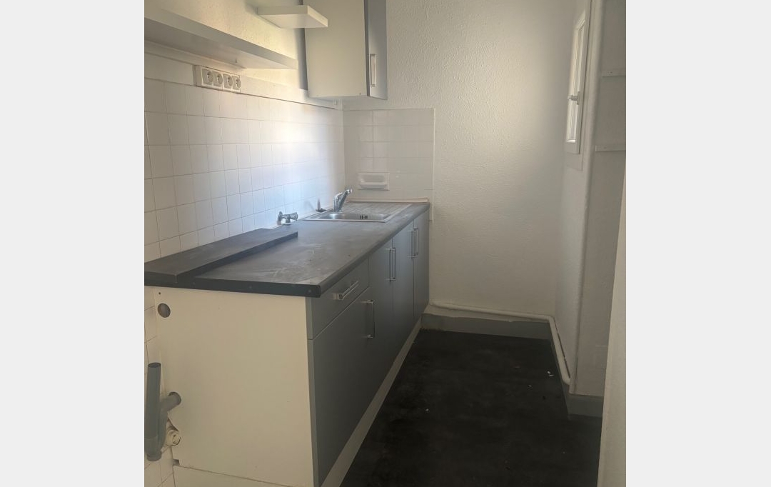 CABINET L'ANTENNE : Apartment | NIMES (30900) | 50 m2 | 590 &euro; 